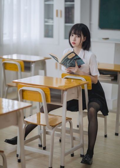 大学生特殊的按摩精油