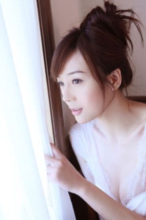 乳房与月亮