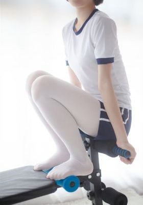 泳装