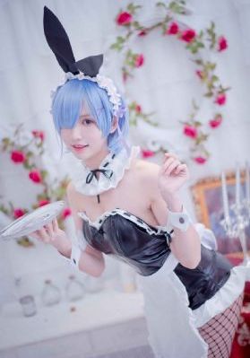 许冠文